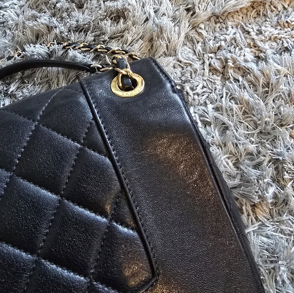 GAURENTEED AUTHENTIC CHANEL SHEEPSKIN QUILTED VINTAGE MADEMOISELLE FLAP BAG - Picture 4 of 14